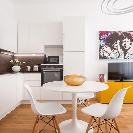 San Babila Design Apartment R&R ميلان المظهر الخارجي الصورة
