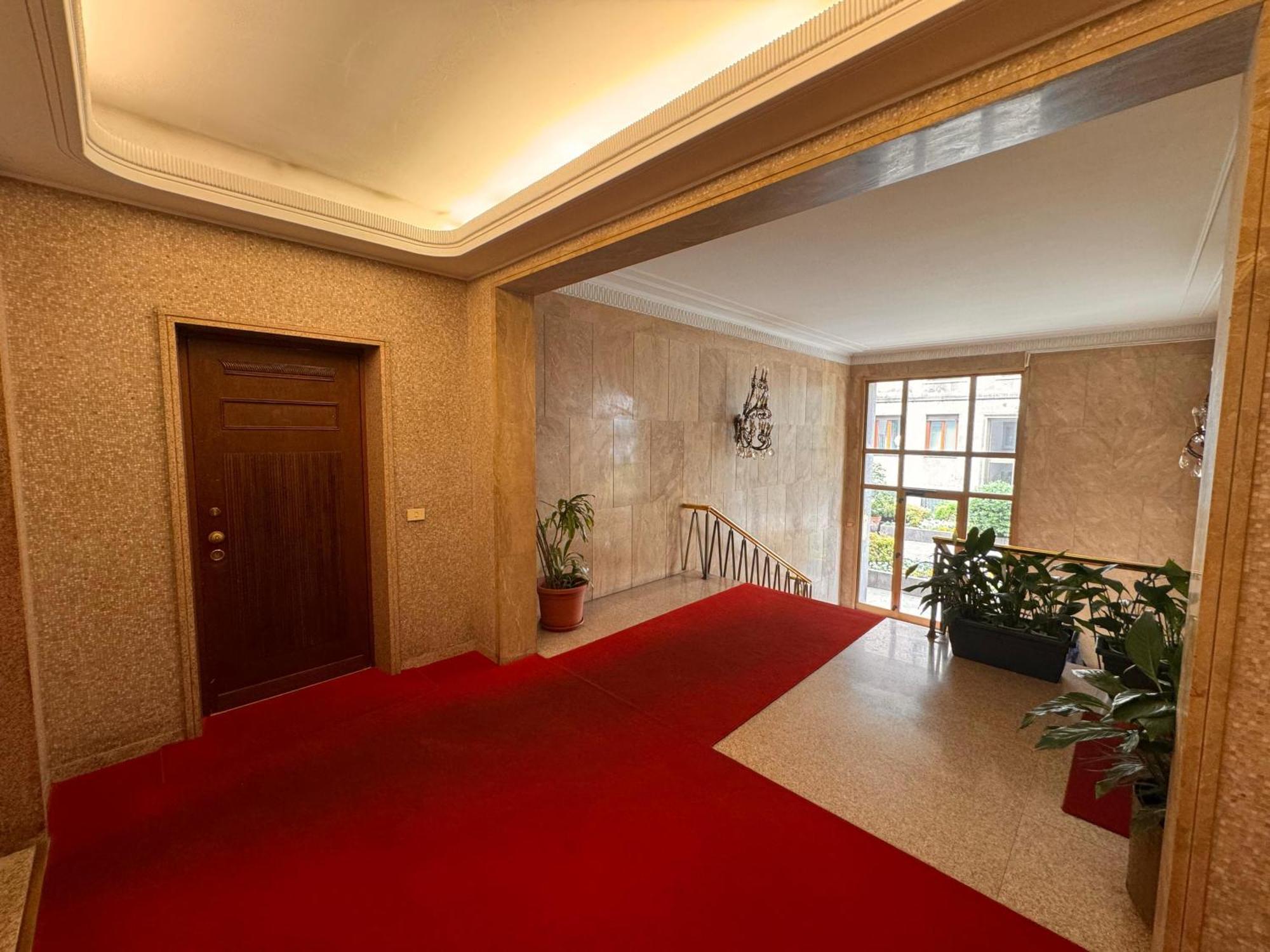 San Babila Design Apartment R&R ميلان المظهر الخارجي الصورة
